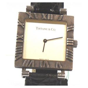 Reloj Tiffany Movimiento De Cuarzo Caja Cuadrada De 28 X 28 Mm En Plata